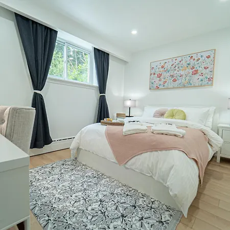 Quiet & Comfortable Double Private Room, Free Parking